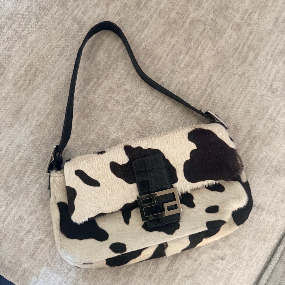 Cowhide dark brown and White Shoulder Bag with Buckle Detail
